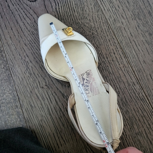 Salvatore Ferragamo mules kitten heels 5 5.5 vintage - Picture 11 of 11